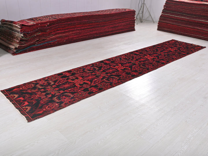 2' 3" x 8' 2"