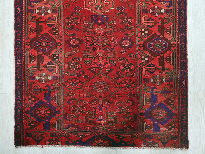 3' 4" x 9' 1"