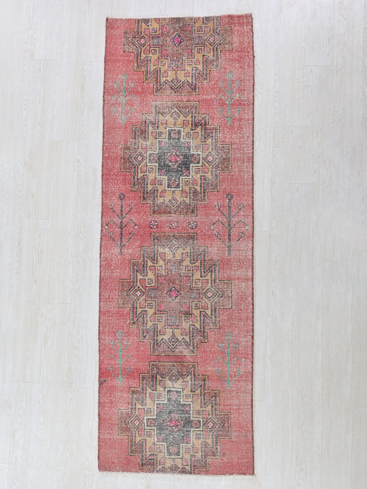 2' 8" x 8' 2"