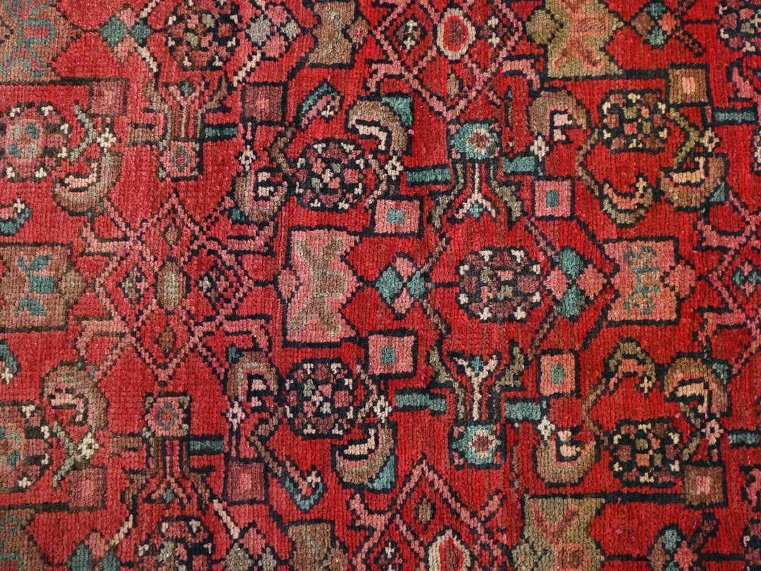 2' 4" x 9' 3"
