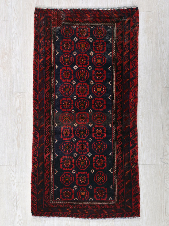 2' 1" x 4' 2"