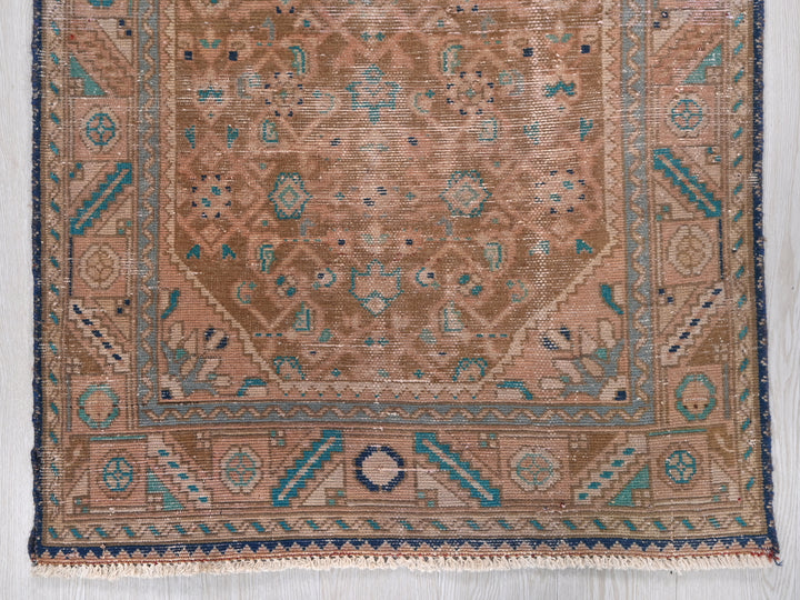 2' 11" x 8' 12"