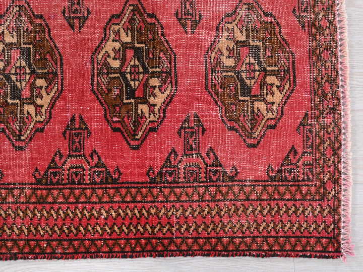 2' 12" x 4' 2"