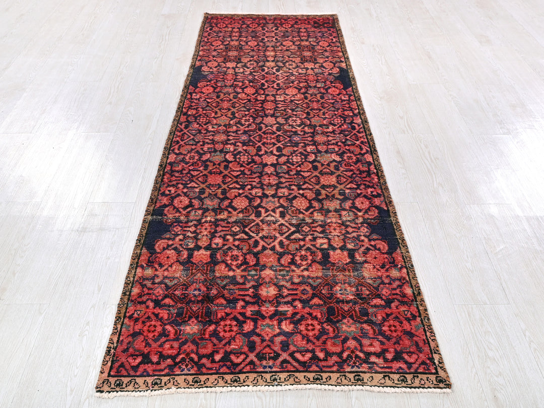 2' 11" x 8' 2"