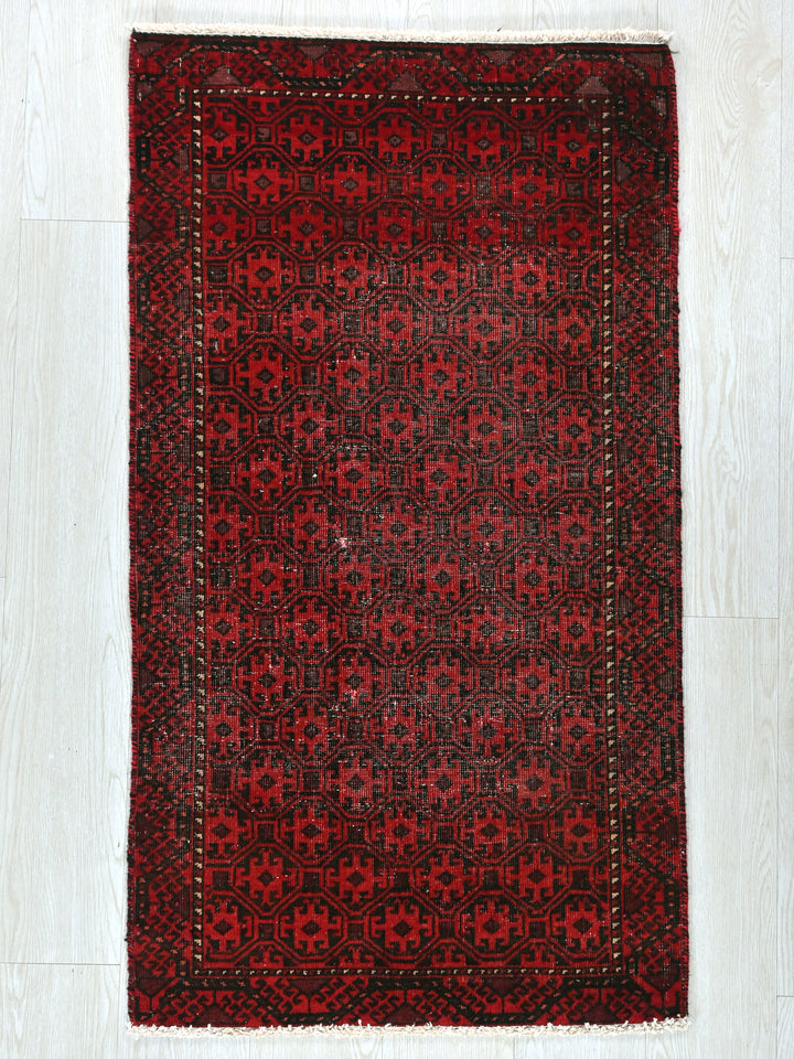 2' 1" x 4' 0"