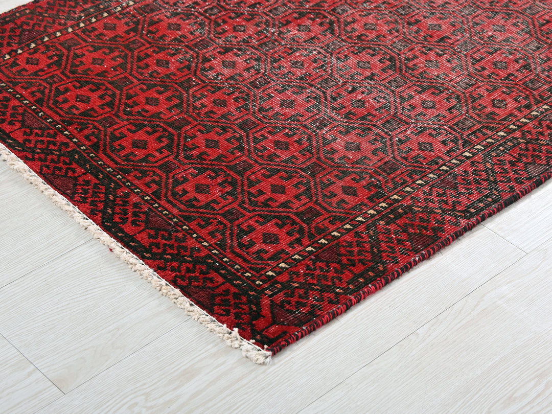 2' 1" x 4' 0"