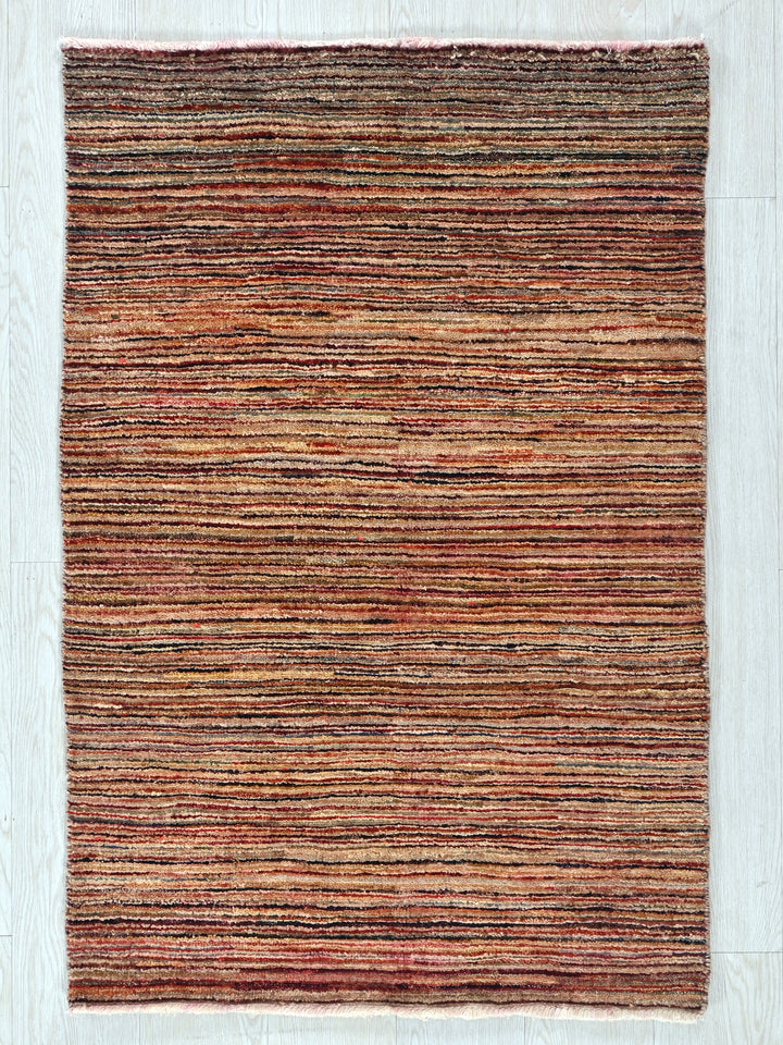2' 6" x 3' 9"