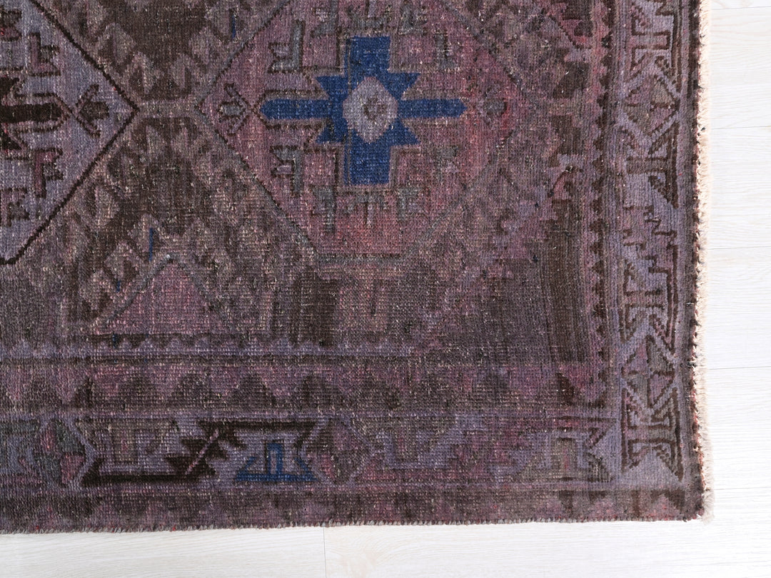 3' 3" x 10' 0"
