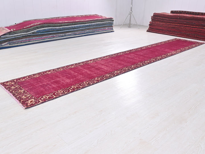 2' 6" x 14' 11"