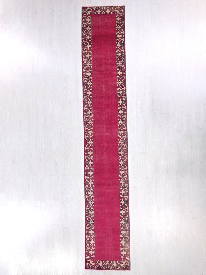 2' 7" x 15' 6"