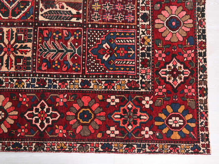 10' 0" x 14' 4"
