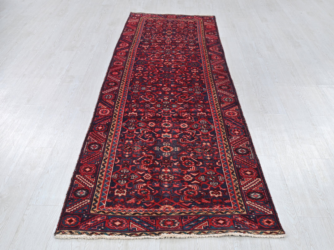 2' 12" x 10' 0"