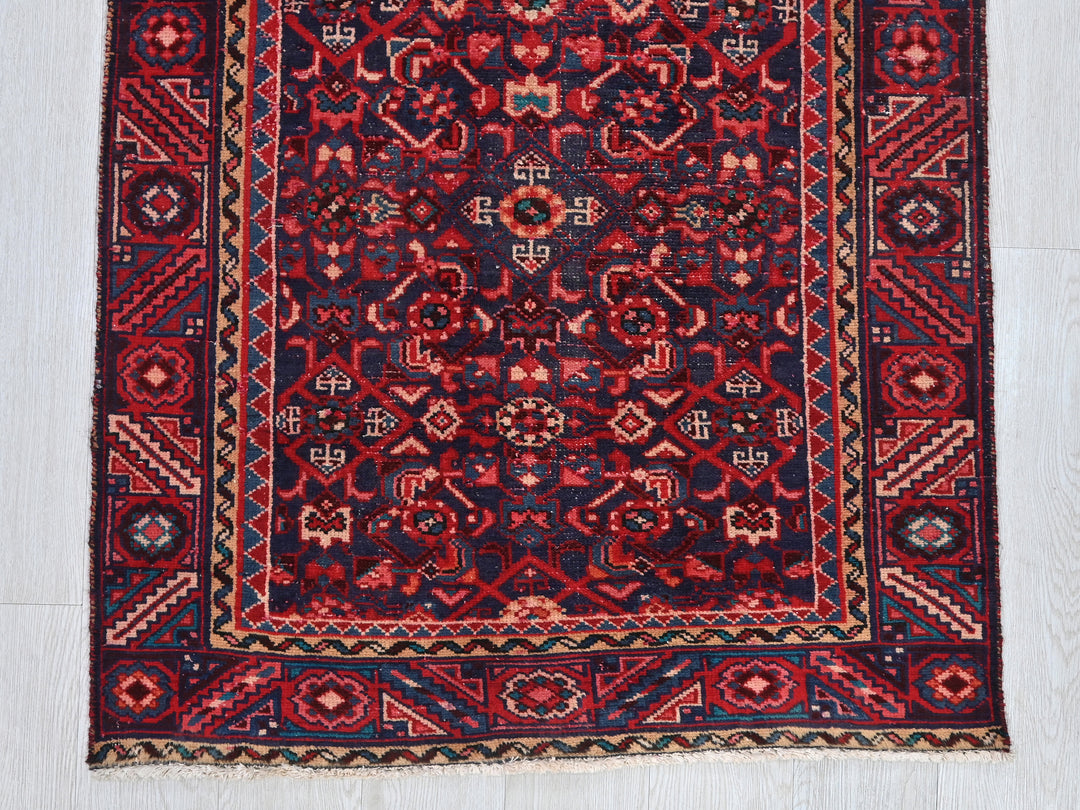 2' 12" x 10' 0"