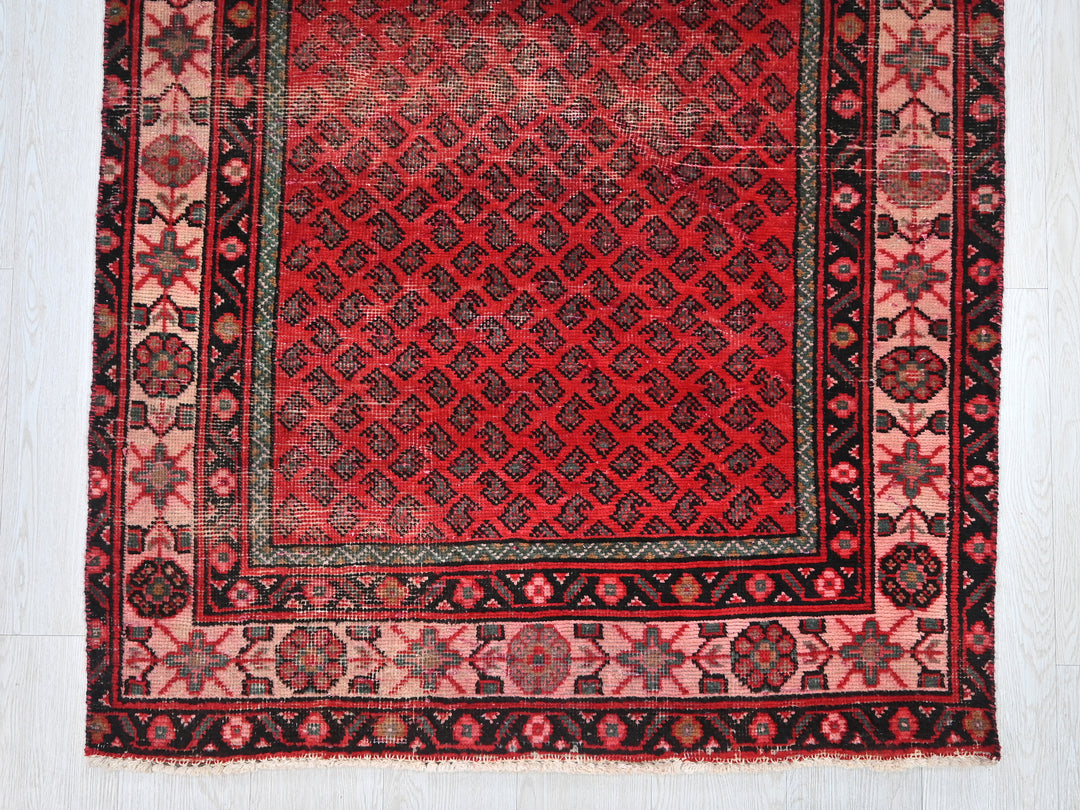 3' 5" x 12' 10"