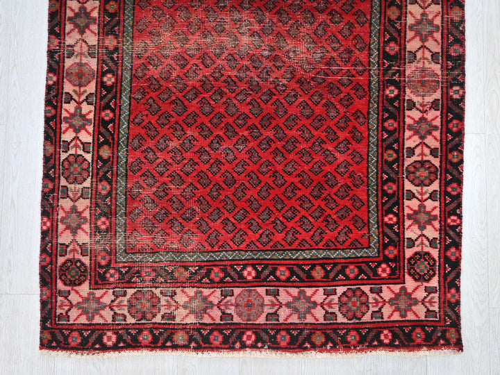 3' 5" x 12' 10"