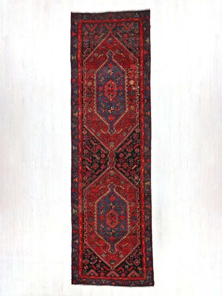 3' 11" x 12' 5"