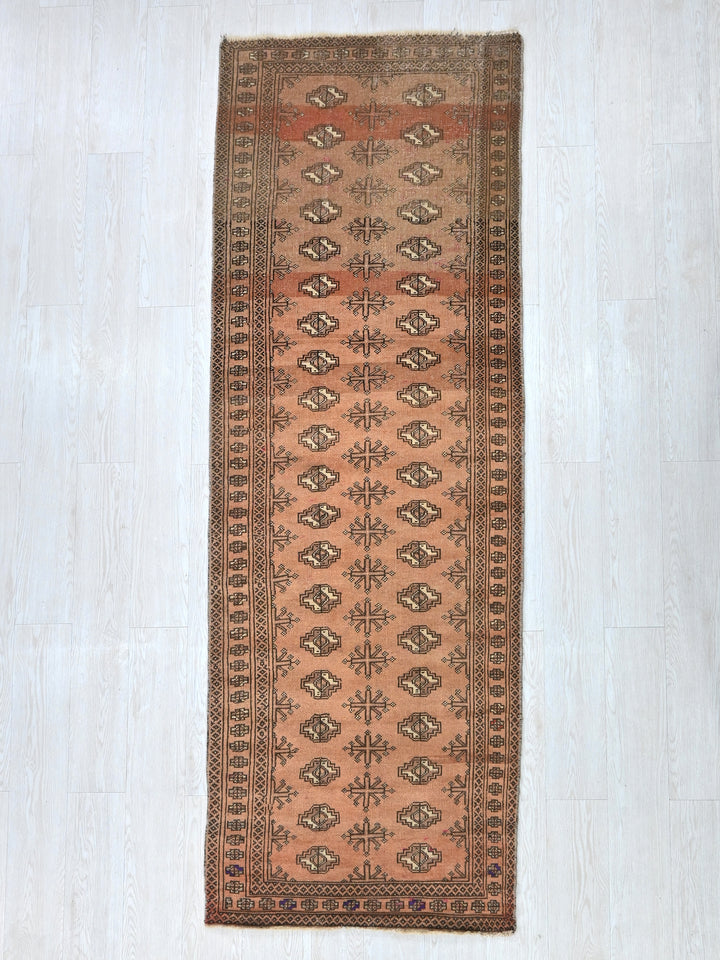 2' 8" x 8' 2"