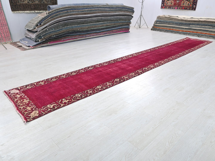 2' 7" x 18' 3"