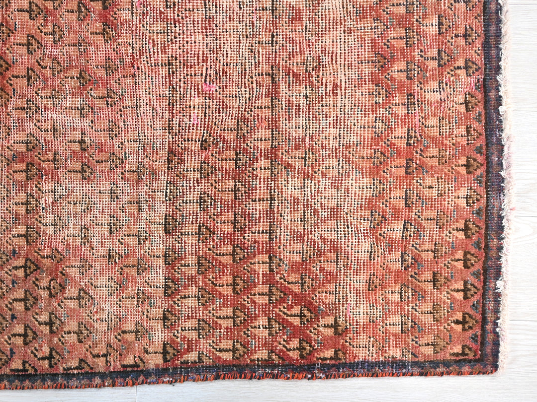 2' 12" x 8' 8"