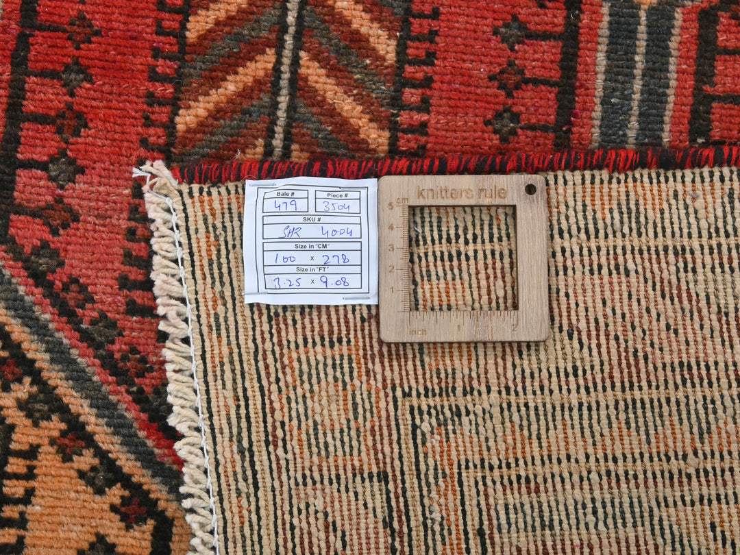 3' 3" x 9' 1"