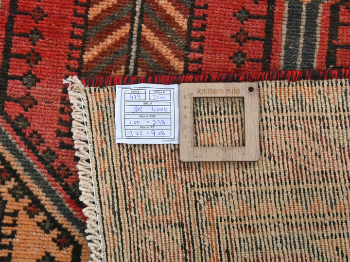 3' 3" x 9' 1"