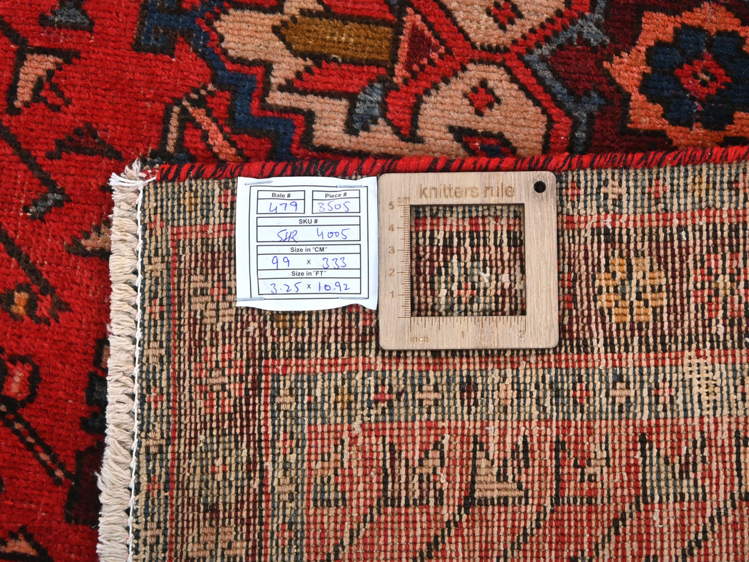 3' 3" x 10' 11"