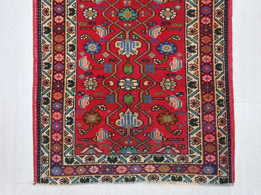 3' 2" x 12' 10"