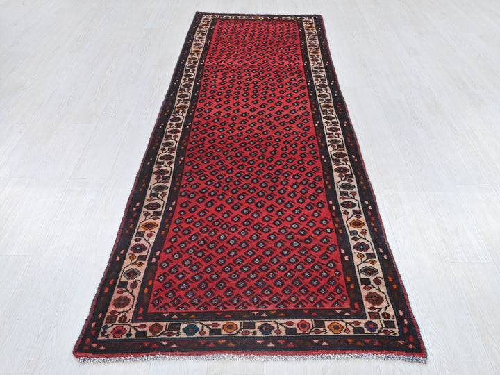 2' 12" x 9' 9"