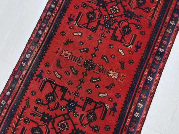 3' 3" x 9' 10"