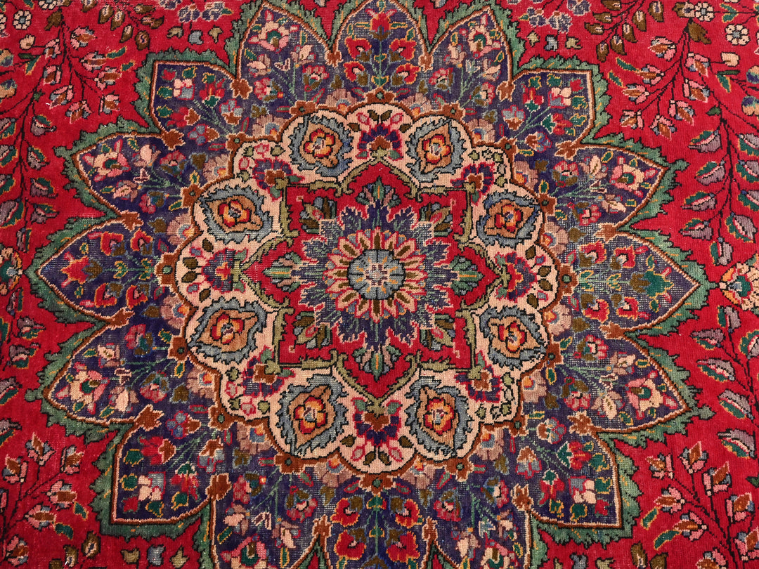 10' 1" x 13' 1"