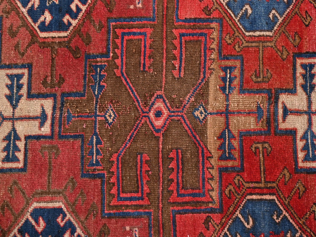 2' 11" x 8' 10"