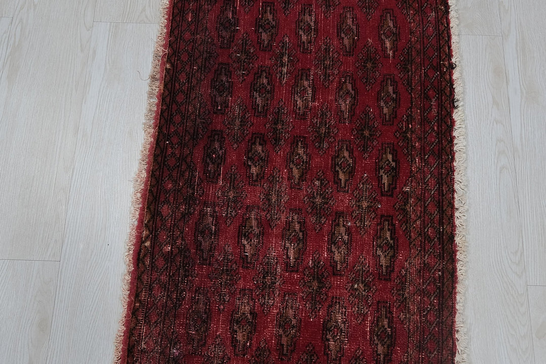 1'8" x 3'0"