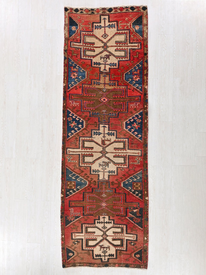 2' 11" x 8' 10"