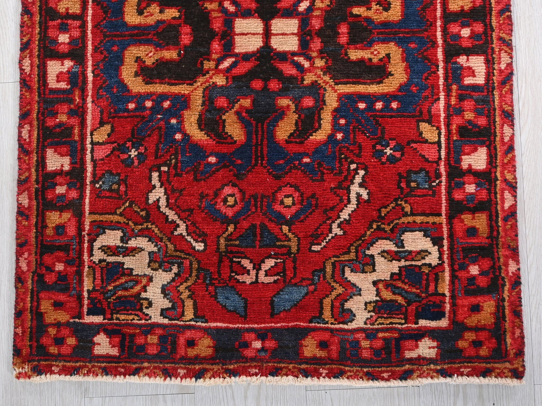 2' 2" x 3' 2"