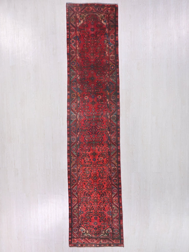 2' 10" x 13' 4"