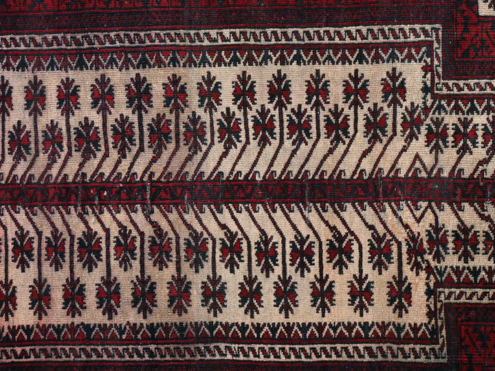 2' 10" x 4' 4"
