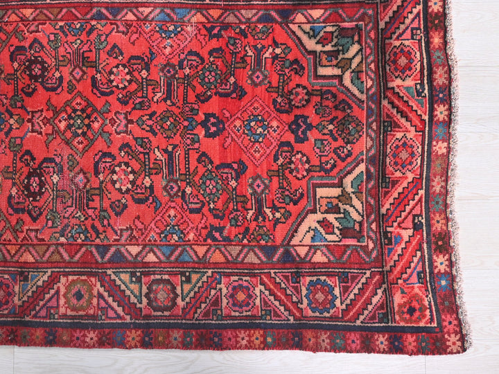 2' 10" x 13' 4"