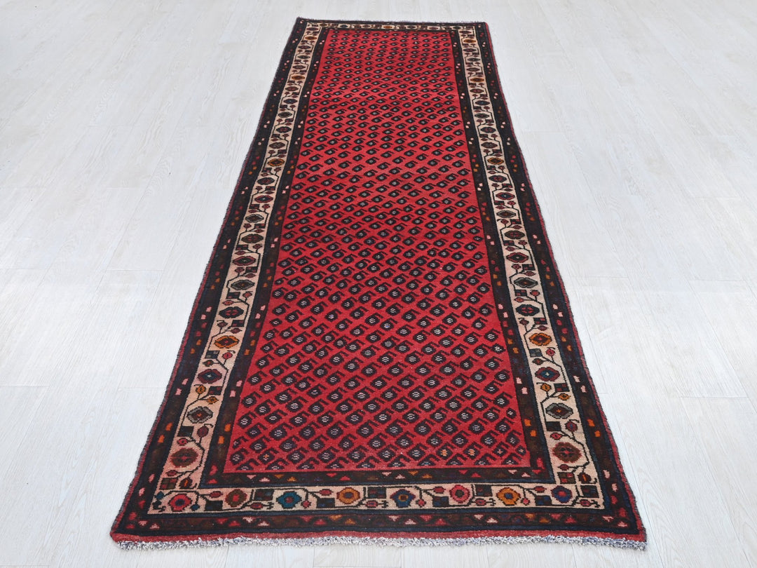 2' 12" x 9' 9"