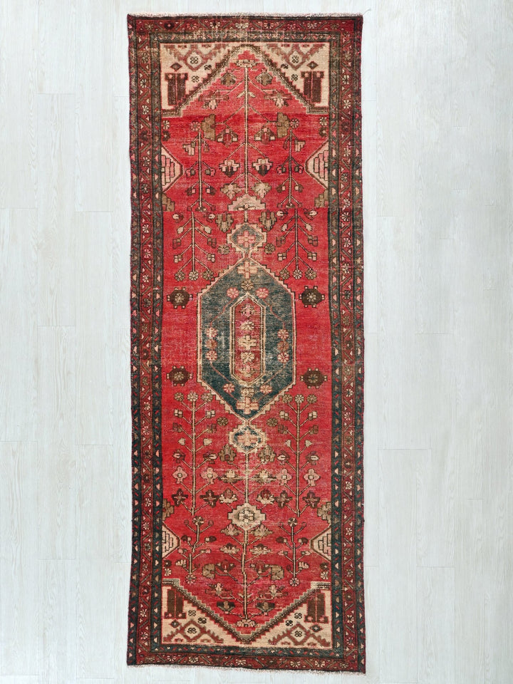 2' 12" x 8' 4"