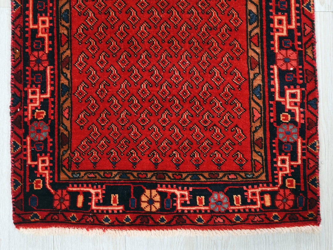 2' 1" x 8' 2"