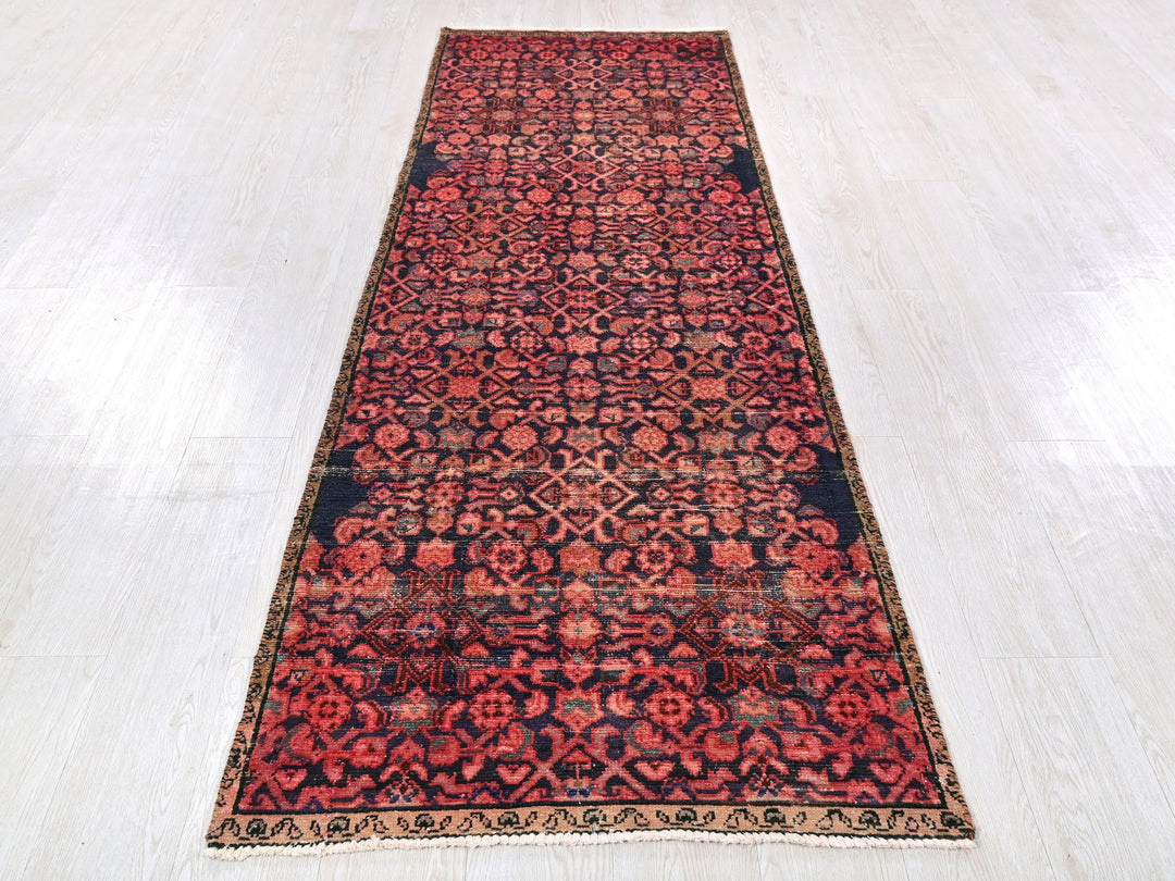 2' 11" x 8' 2"