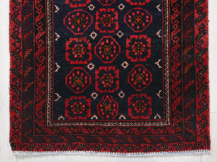 2' 1" x 4' 2"