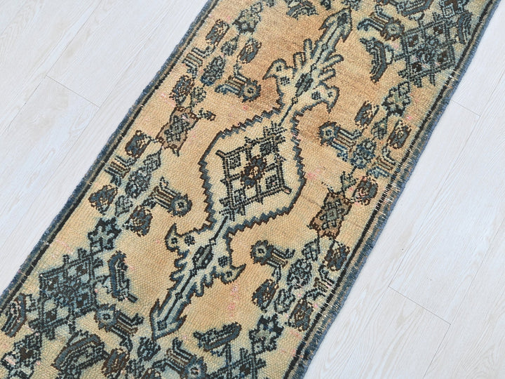 2' 0" x 9' 2"