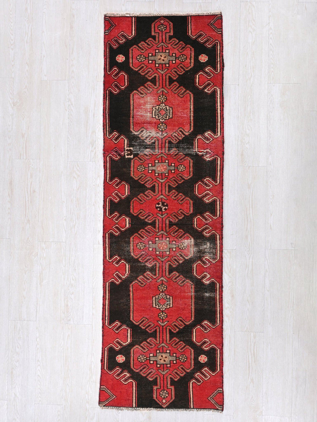 2' 1" x 7' 3"
