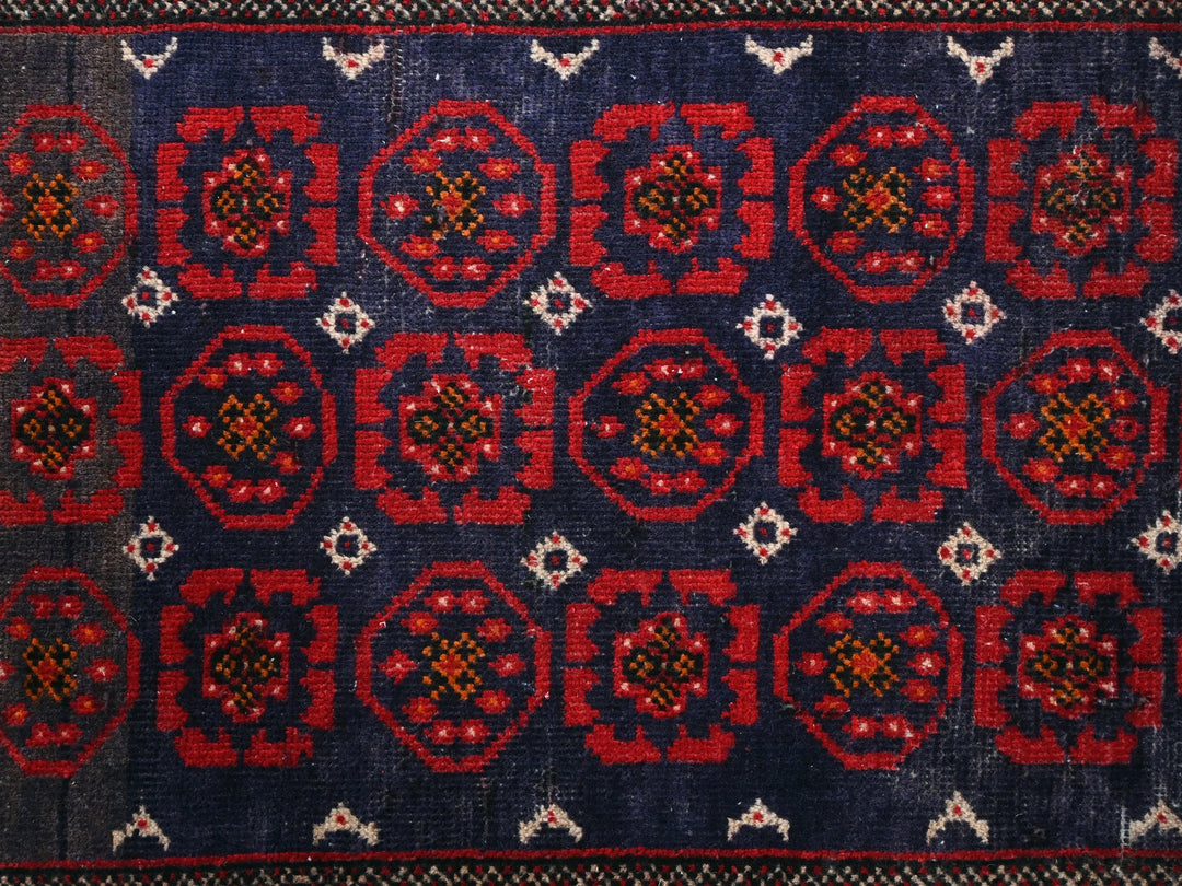 2' 1" x 4' 2"