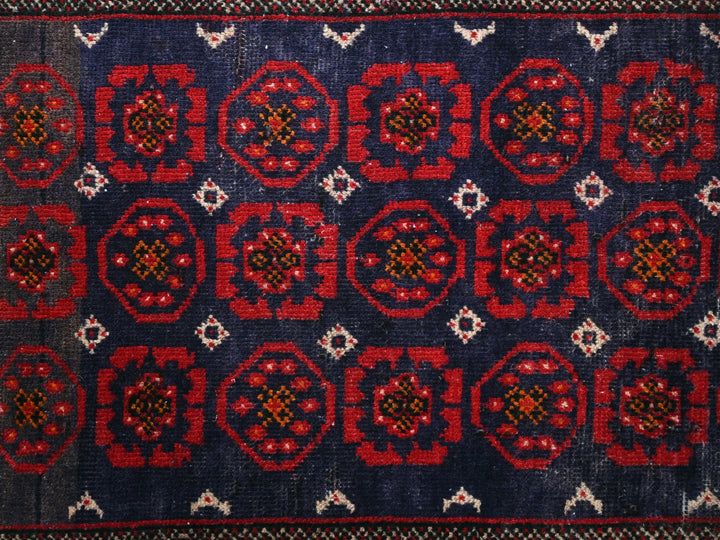 2' 1" x 4' 2"