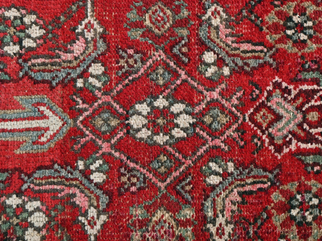 2' 0" x 8' 4"