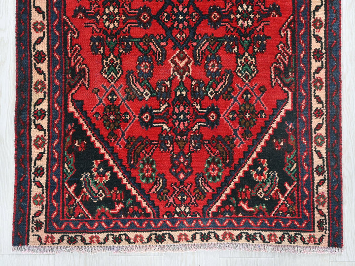 2' 11" x 8' 4"