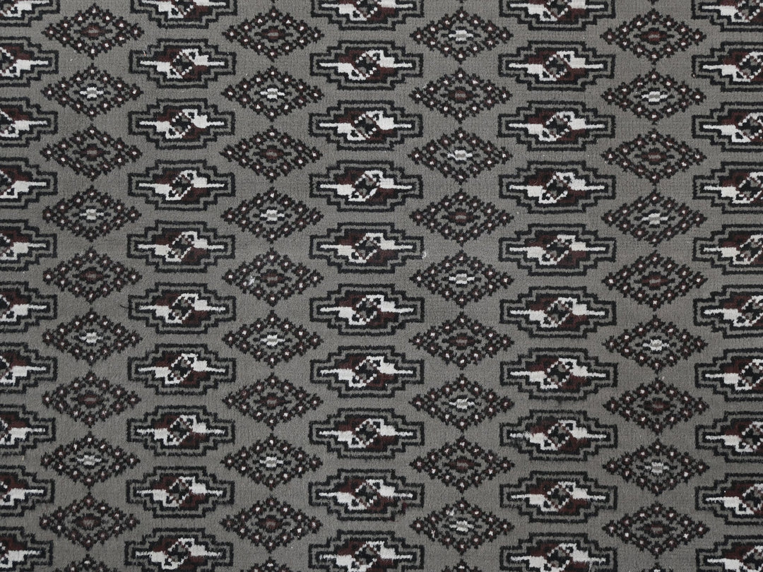 2' 0" x 4' 1"
