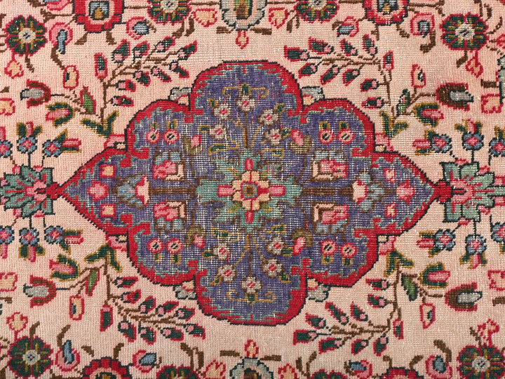 2' 11" x 4' 8"